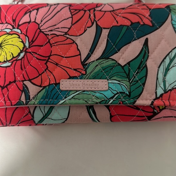 🆕 Vera Bradley Wallet with detachable crossbody strap - Picture 2 of 6